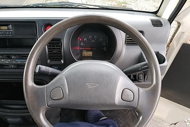2007 Daihatsu Hijet JDM car for sale — photo 16 of 25