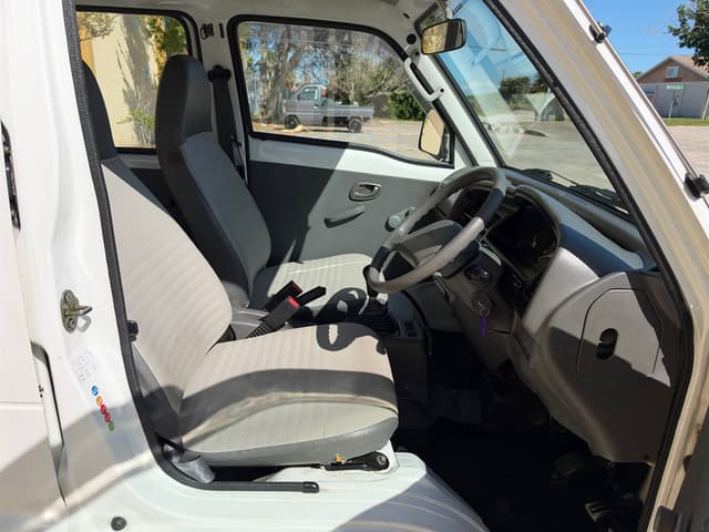 1998 Suzuki Every JDM car for sale — photo 12 of 20