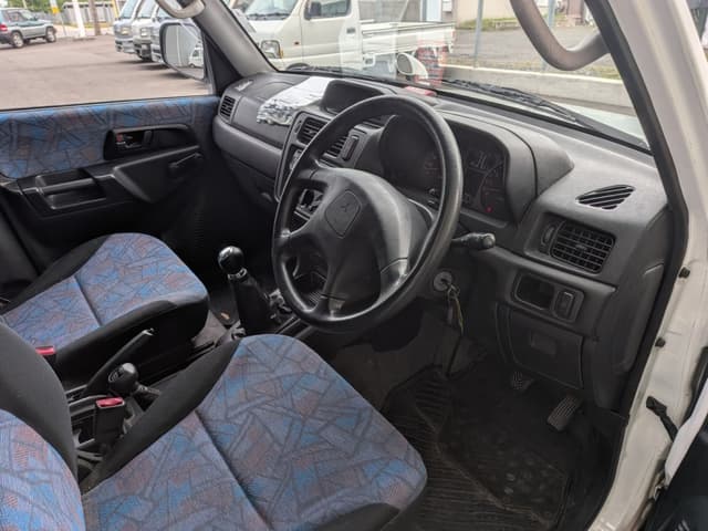 1999 Mitsubishi Pajero JDM car for sale — photo 9 of 18