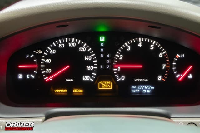 2001 Toyota Celsior JDM car for sale — photo 18 of 25