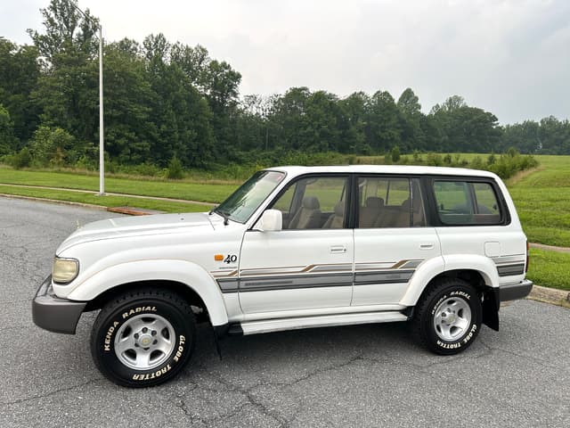 1997 Toyota Land Cruiser JDM car for sale — photo 2 of 20