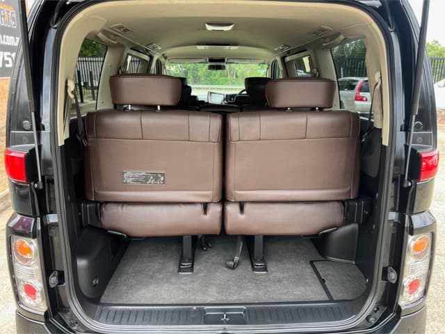2008 Nissan Elgrand JDM car for sale — photo 15 of 16