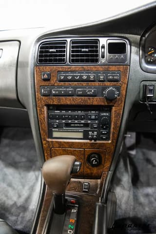1992 Toyota Mark II JDM car for sale — photo 12 of 25