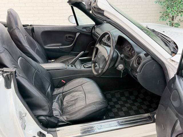 1998 Mazda Roadster (Eunos Roadster / MX-5) JDM car for sale — photo 10 of 17