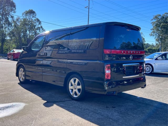 2007 Nissan Elgrand JDM car for sale — photo 8 of 16