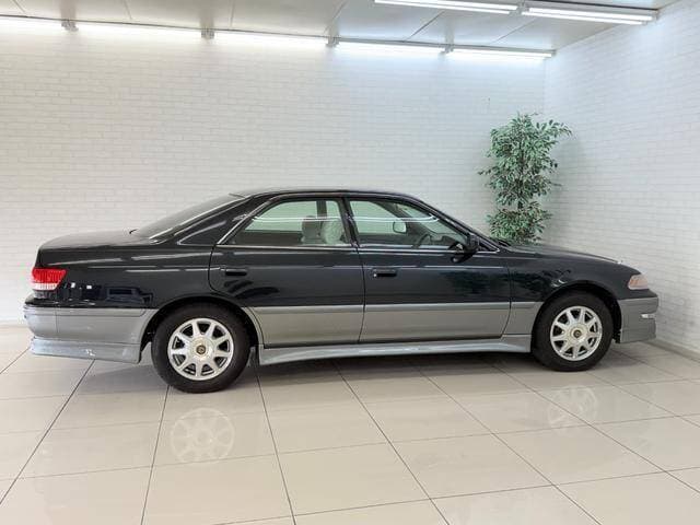 1999 Toyota Mark II JDM car for sale — photo 16 of 18