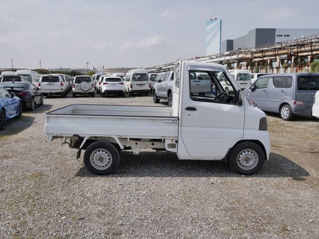 2002 Mitsubishi Minicab JDM car for sale — photo 4 of 25