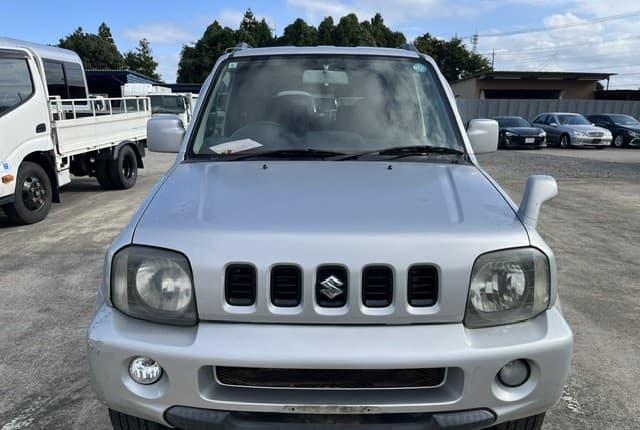 2007 Suzuki Jimny JDM car for sale — photo 8 of 9