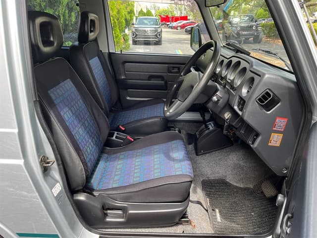 1996 Suzuki Jimny JDM car for sale — photo 10 of 15