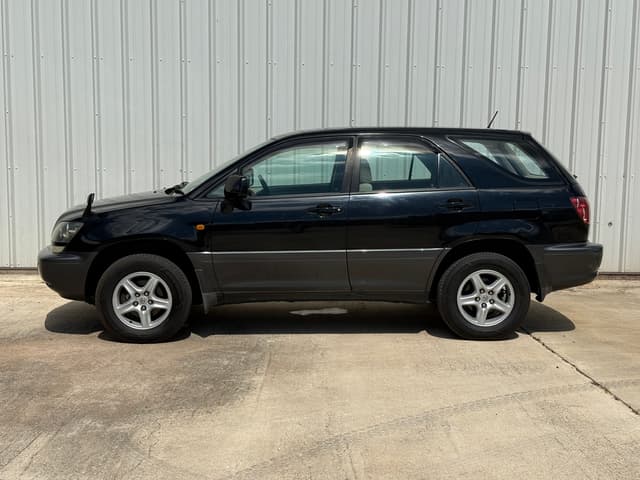 2000 Toyota Harrier JDM car for sale — photo 5 of 22