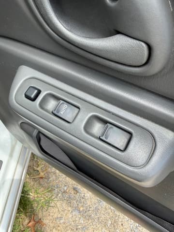 2000 Suzuki Jimny JDM car for sale — photo 12 of 16
