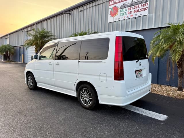 1997 Honda Stepwagon JDM car for sale — photo 5 of 22