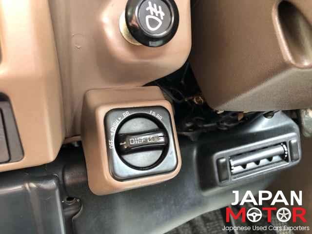1992 Toyota Land Cruiser JDM car for sale — photo 9 of 18