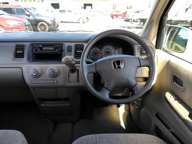 2001 Honda Stepwagon JDM car for sale — photo 20 of 20