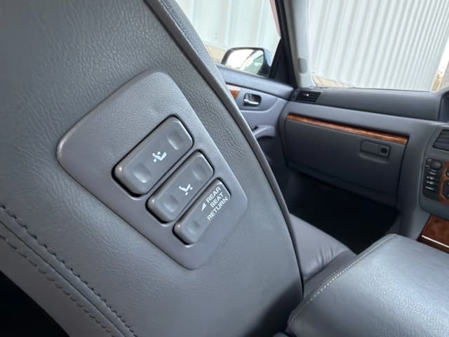 2001 Nissan Cedric JDM car for sale — photo 14 of 20