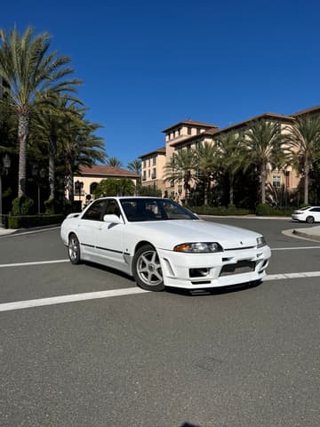 1990 Nissan Skyline JDM car for sale — photo 8 of 13