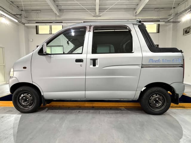 1999 Daihatsu Hijet JDM car for sale — photo 3 of 25