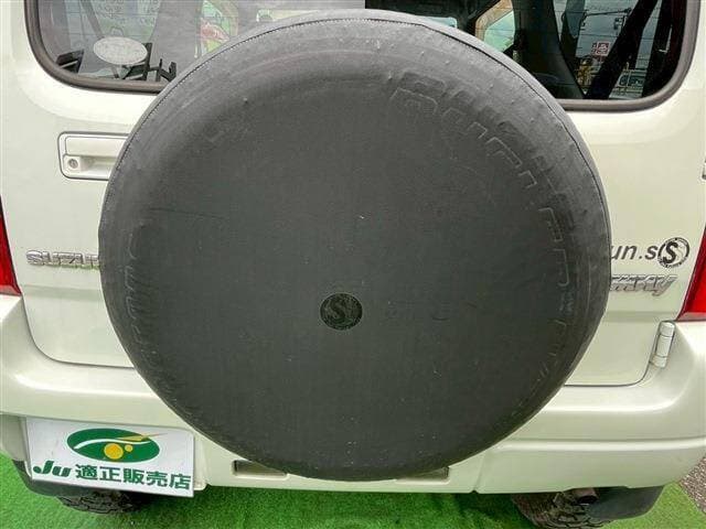 2000 Suzuki Jimny JDM car for sale — photo 11 of 20