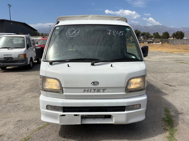 2000 Daihatsu Hijet JDM car for sale — photo 2 of 23