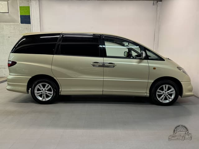 2000 Toyota Estima JDM car for sale — photo 22 of 25