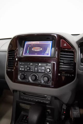 2000 Mitsubishi Pajero JDM car for sale — photo 11 of 25