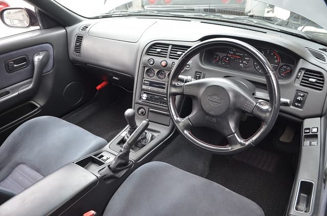 1996 Nissan Skyline JDM car for sale — photo 10 of 11