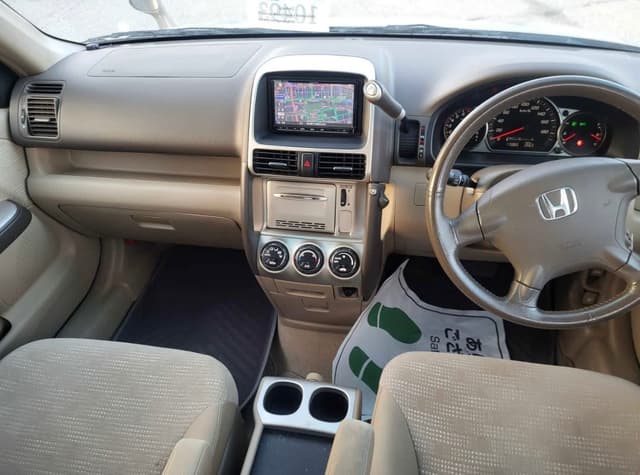 2005 Honda CR-V JDM car for sale — photo 8 of 12