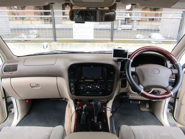 2001 Toyota Land Cruiser JDM car for sale — photo 19 of 22