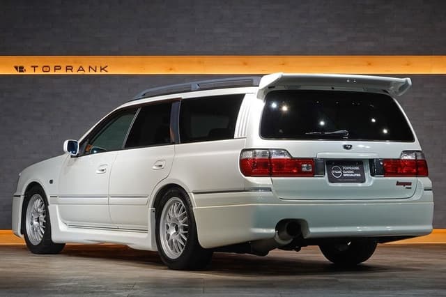 2000 Nissan Stagea JDM car for sale — photo 13 of 25
