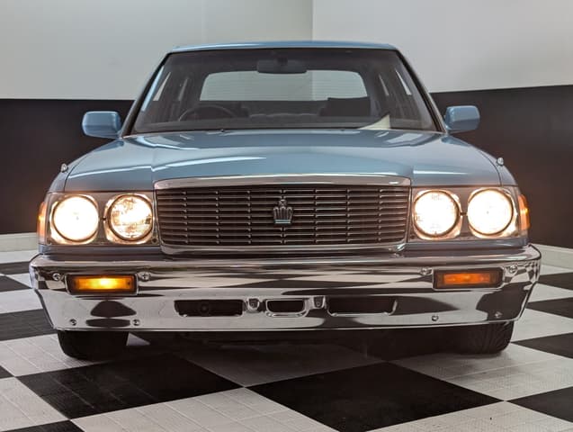 1995 Toyota Crown JDM car for sale — photo 7 of 25