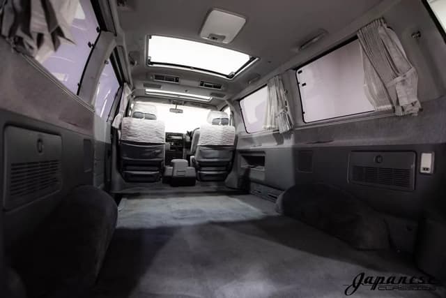 1996 Toyota Granvia JDM car for sale — photo 19 of 25