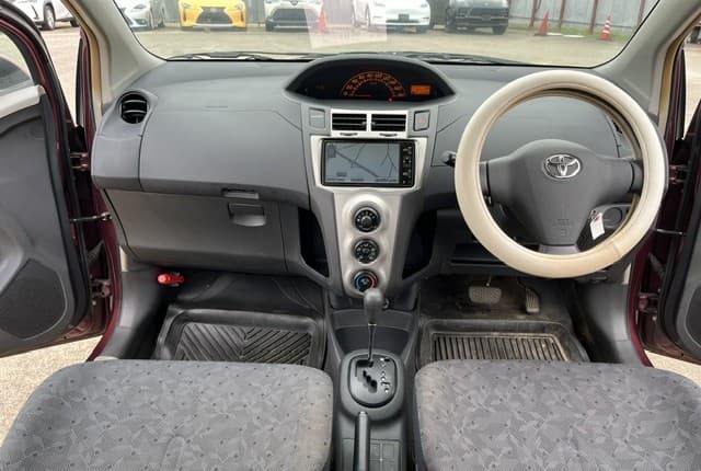 2010 Toyota Vitz JDM car for sale — photo 18 of 25
