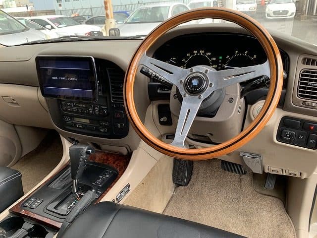 2000 Toyota Land Cruiser JDM car for sale — photo 8 of 10