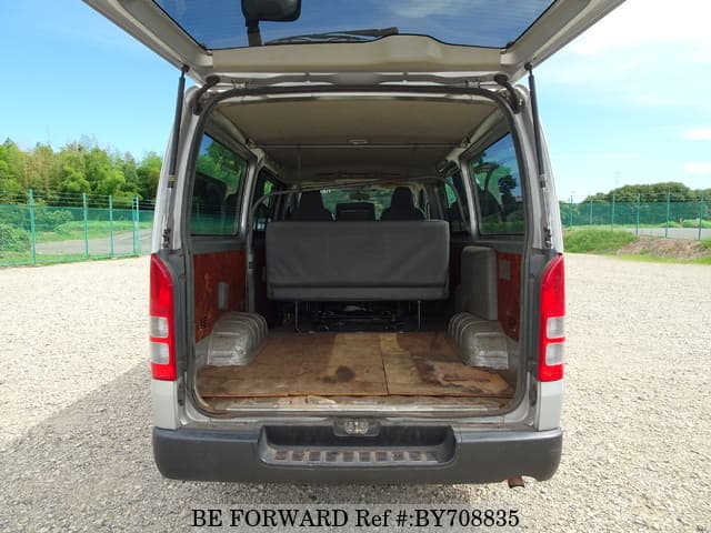 2006 Toyota HiAce JDM car for sale — photo 21 of 25