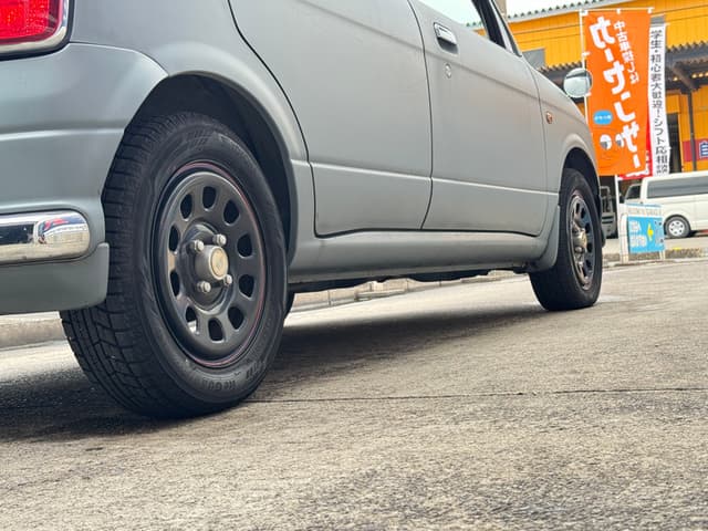 2001 Daihatsu Mira JDM car for sale — photo 20 of 25