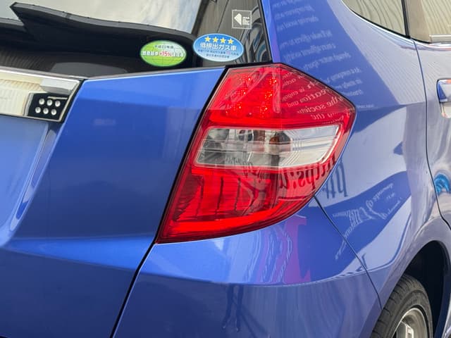 2011 Honda Fit JDM car for sale — photo 24 of 25