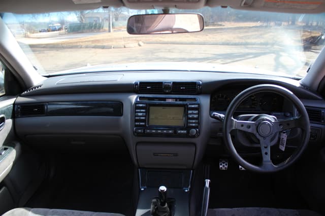 2000 Toyota Crown JDM car for sale — photo 15 of 25