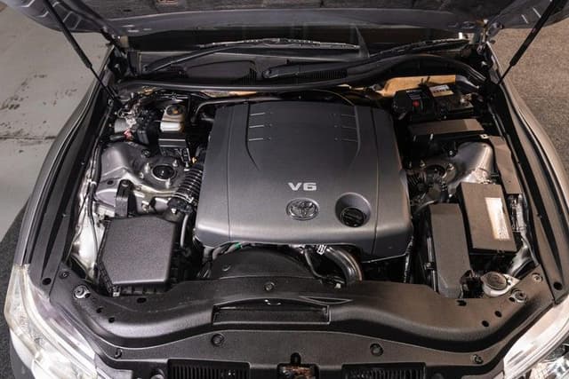 2011 Toyota Mark X JDM car for sale — photo 14 of 18
