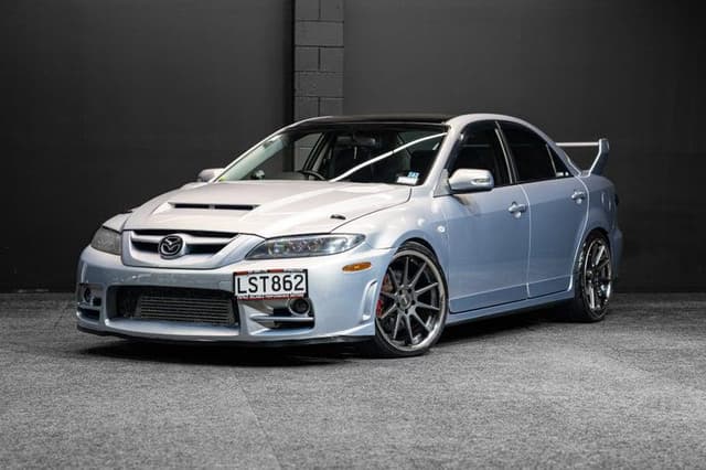 2005 Mazda Atenza JDM car for sale — photo 12 of 20