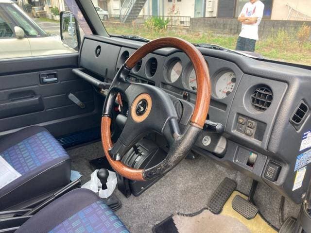 1996 Suzuki Jimny JDM car for sale — photo 15 of 20