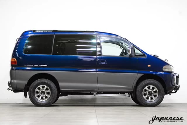 1996 Mitsubishi Delica JDM car for sale — photo 5 of 25