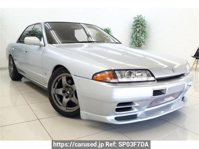 1990 Nissan Skyline JDM car for sale — photo 2 of 3