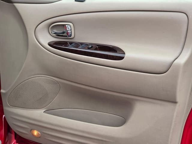 2001 Mazda Mpv JDM car for sale — photo 20 of 25