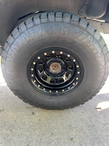 1997 Toyota Hilux Surf JDM car for sale — photo 22 of 23