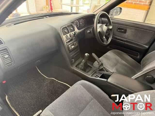 1994 Nissan Skyline JDM car for sale — photo 6 of 8