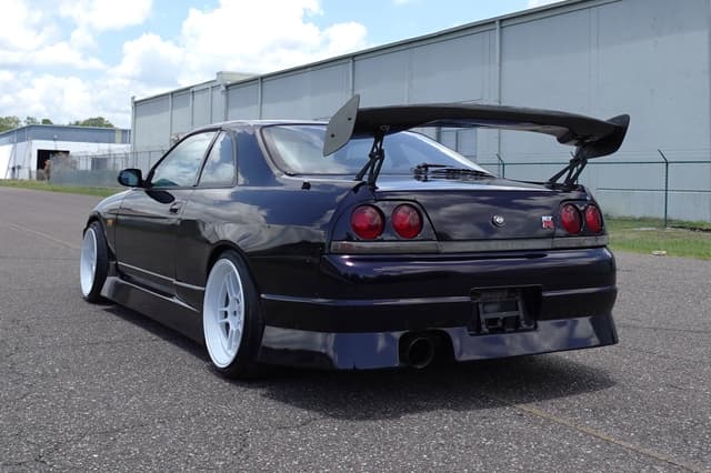 1998 Nissan Skyline JDM car for sale — photo 10 of 19