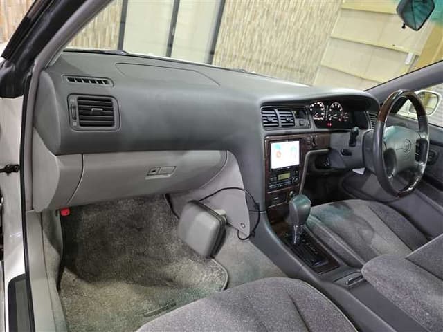 1999 Toyota Mark II JDM car for sale — photo 20 of 25
