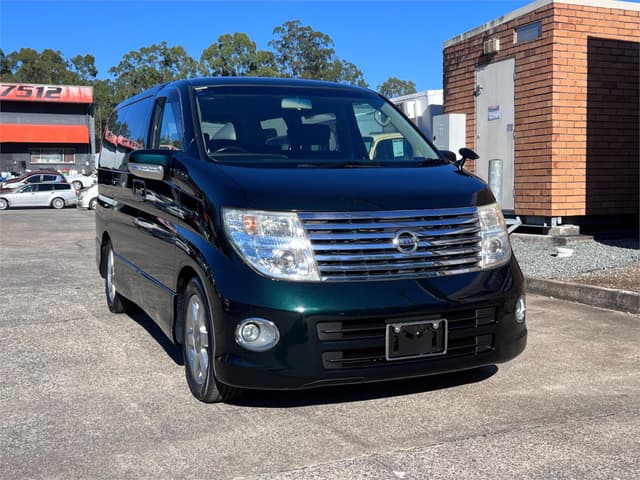 2007 Nissan Elgrand JDM car for sale — photo 3 of 16