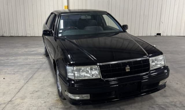 1999 Toyota Crown JDM car for sale — photo 2 of 25