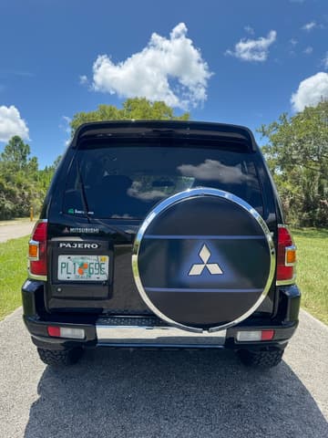1999 Mitsubishi Pajero JDM car for sale — photo 7 of 25